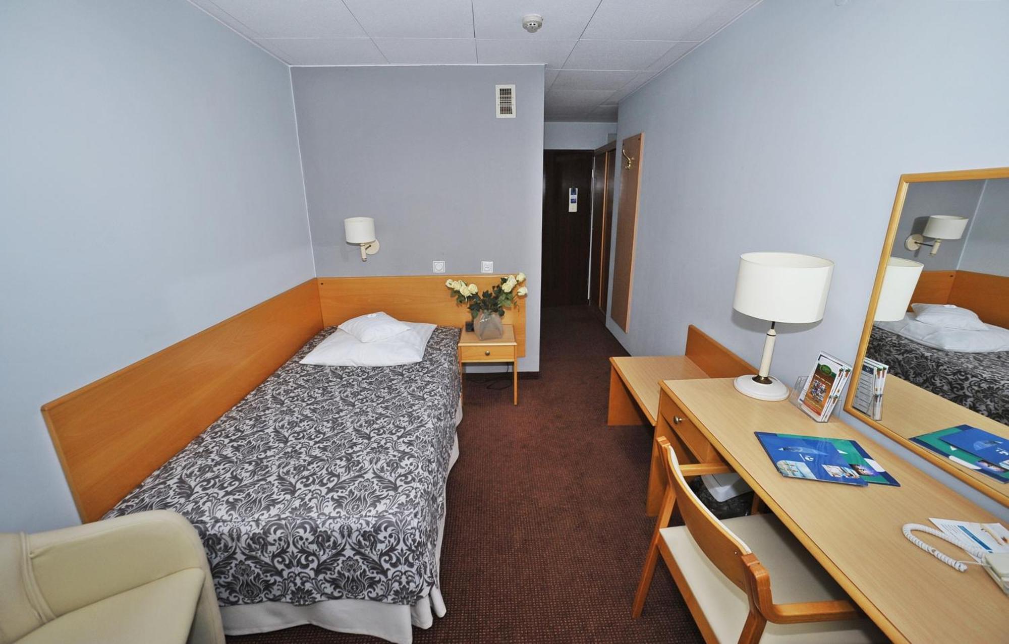Hotel Sport Bełchatów Oda fotoğraf