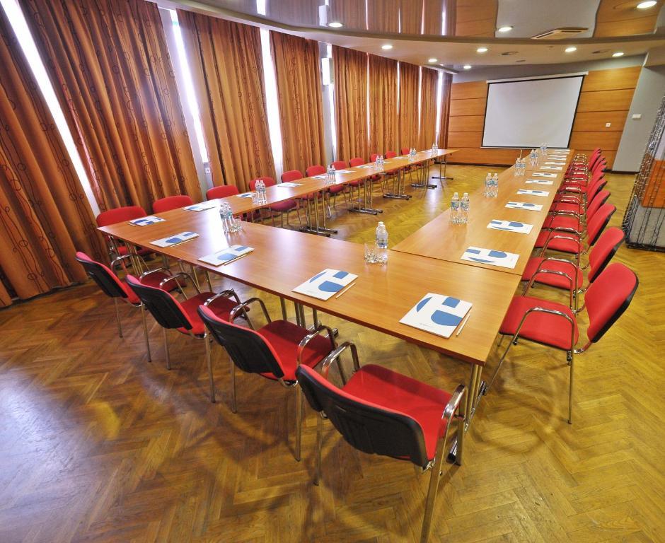 Hotel Sport Bełchatów Dış mekan fotoğraf